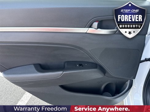 Used 2020 Hyundai Elantra Limited w/ Cargo Package (C1) image 28