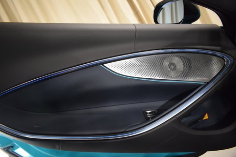 New 2025 McLaren Artura Spider image 36