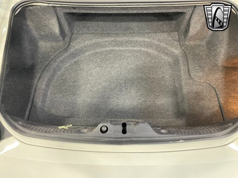 Used 2003 Ford Thunderbird image 8