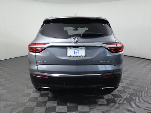 Used 2018 Buick Enclave Avenir w/ Avenir Technology Package image 6