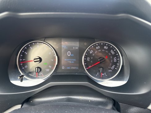 Used 2021 Toyota RAV4 XLE Premium image 40