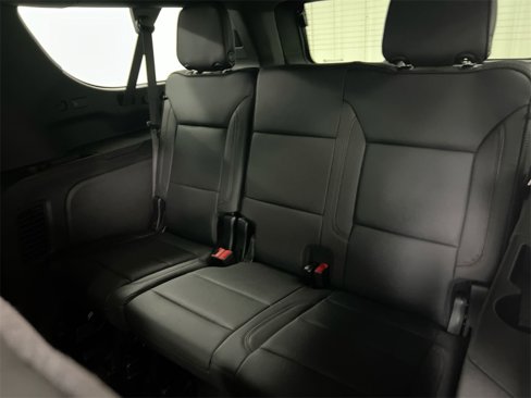 New 2026 Chevrolet Suburban High Country image 30
