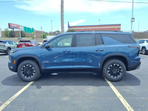 New 2026 Chevrolet Traverse Z71 w/ Enhanced Driving Package image 3