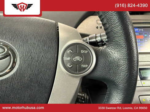 Used 2015 Toyota Prius Five image 23