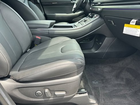 Used 2025 Hyundai Palisade Calligraphy image 13