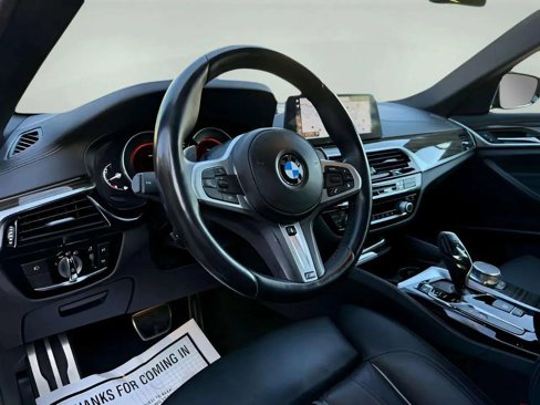 Used 2018 BMW 540i xDrive image 12