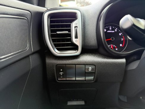Used 2019 Kia Sportage LX image 35
