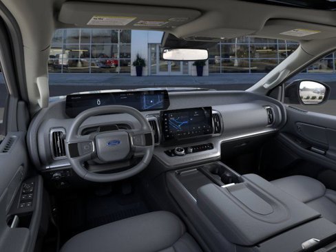 New 2025 Ford Expedition Active image 9