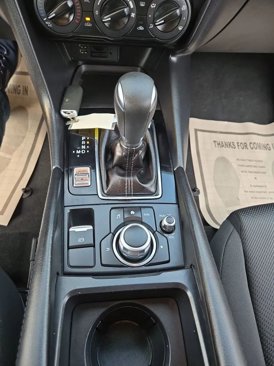 Used 2017 MAZDA MAZDA3 Sport image 22