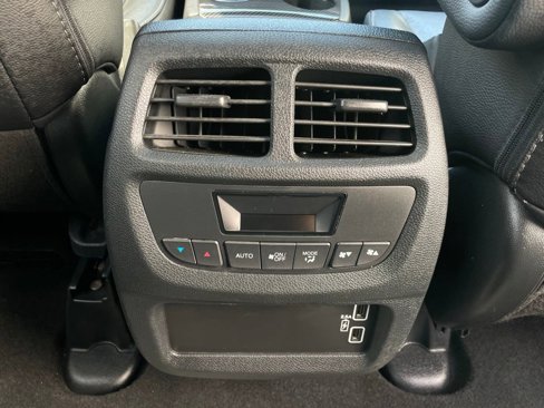 Used 2022 Honda Pilot EX-L image 37