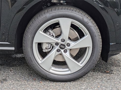 New 2025 Audi Q5 Premium Plus image 9