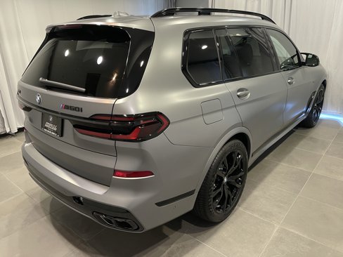 New 2026 BMW X7 M60i image 6