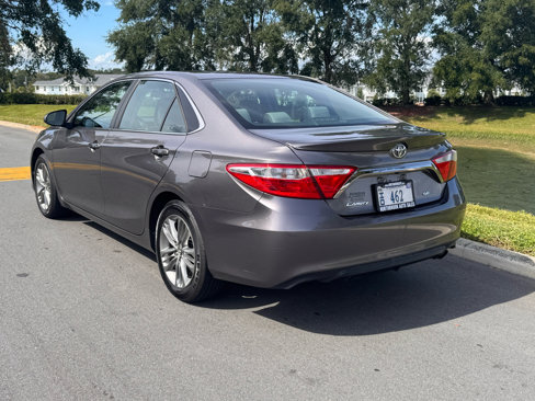 Used 2017 Toyota Camry SE image 10