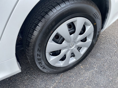 Used 2010 Toyota Corolla LE image 23