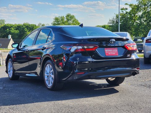 Used 2023 Toyota Camry LE image 5