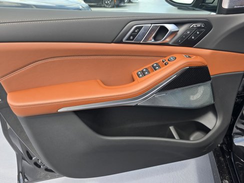 New 2026 BMW X7 M60i w/ Executive Package image 17