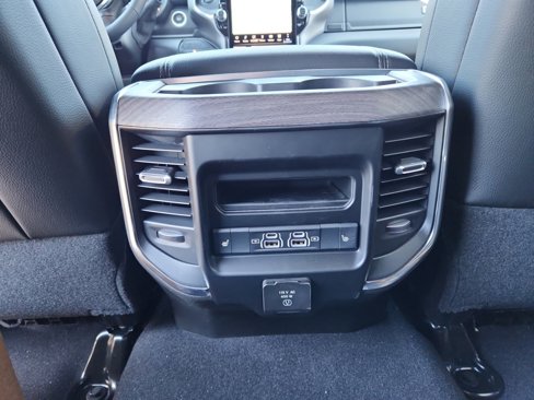 New 2025 RAM 3500 Laramie image 32