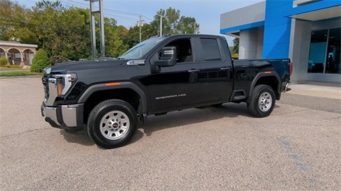 Certified 2024 GMC Sierra 2500 Pro w/ Convenience Package image 4