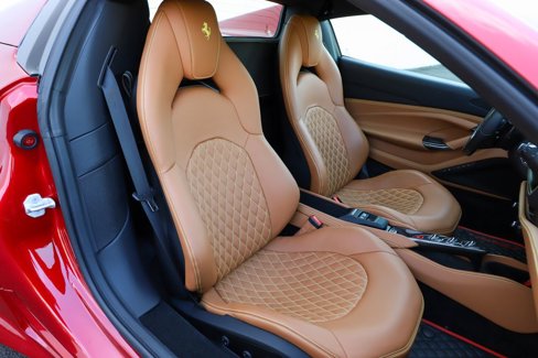 Certified 2021 Ferrari F8 Tributo image 7