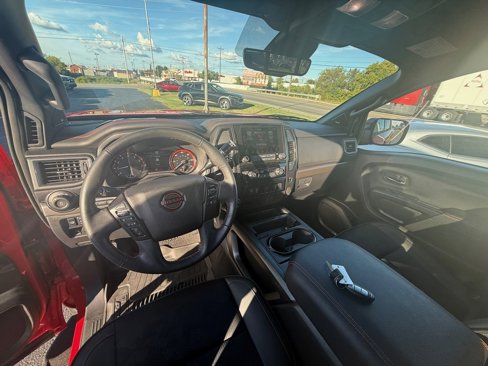 Used 2024 Nissan Titan PRO-4X w/ Pro-4x Utility Package image 13