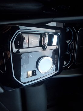 Used 2024 BMW i5 M60 w/ Executive Package image 19