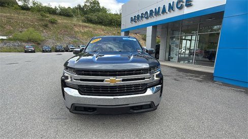 Used 2022 Chevrolet Silverado 1500 LT w/ Z71 Off-Road Package image 9