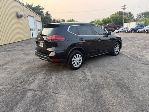 Used 2017 Nissan Rogue S image 8
