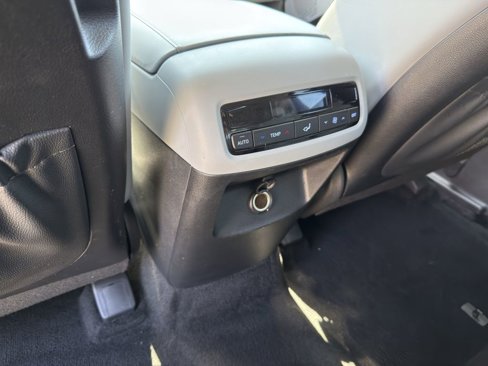 Used 2024 Hyundai Palisade SEL image 34