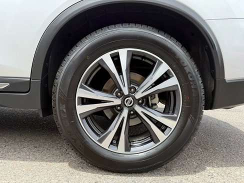 Used 2018 Nissan Rogue SL image 52