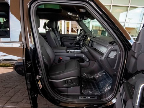 New 2025 Land Rover Defender 110 V8 image 41