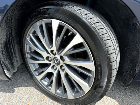 Used 2019 Lexus ES 350 image 9