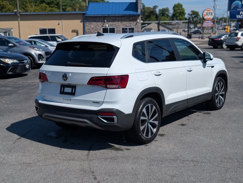 Used 2022 Volkswagen Taos SE image 10