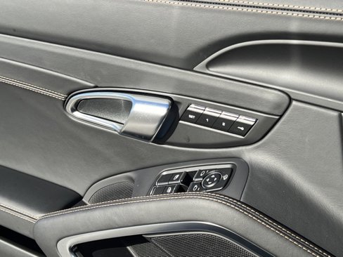 New 2025 Porsche 718 Cayman image 32