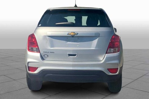Used 2018 Chevrolet Trax LS image 4