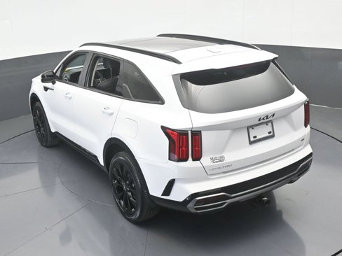 Used 2023 Kia Sorento SX image 55