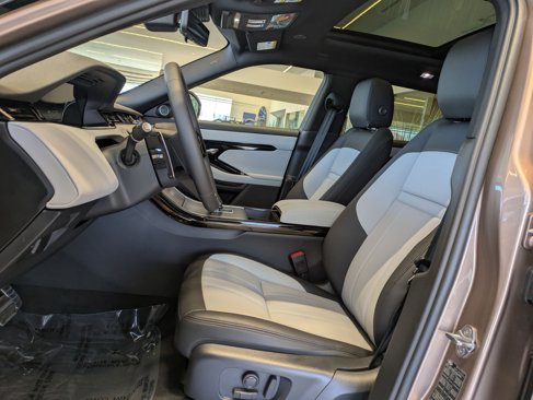 New 2026 Land Rover Range Rover Evoque Dynamic SE image 18