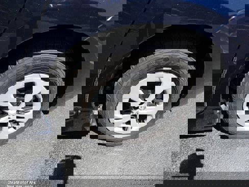 Used 2015 Toyota Prius Two image 21