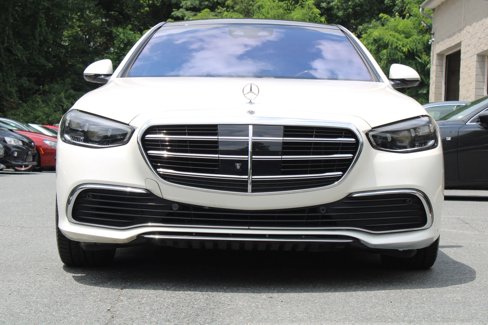 Used 2021 Mercedes-Benz S 580 4MATIC Sedan image 2