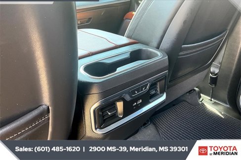 Used 2025 GMC Sierra 2500 Denali Ultimate image 24