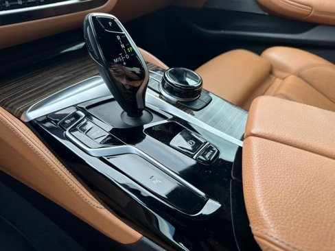 Used 2022 BMW 530i xDrive w/ Executive Package image 48