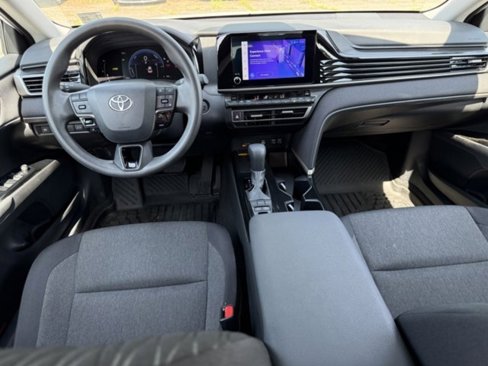 Certified 2025 Toyota Camry LE image 4