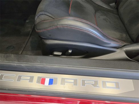 Used 2022 Chevrolet Camaro ZL1 image 32