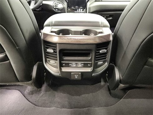 Used 2025 RAM 1500 Laramie image 32