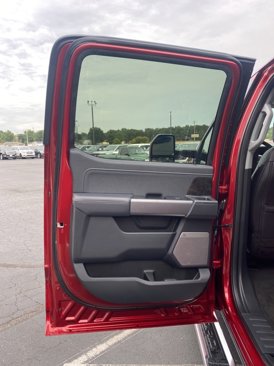 New 2026 Ford F250 Lariat image 40