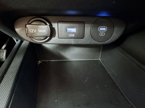 Certified 2025 Hyundai Elantra Blue w/ Cargo Package image 33
