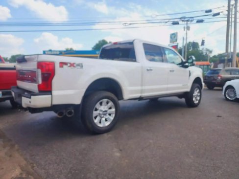 Used 2019 Ford F250 Platinum w/ Platinum Ultimate Package image 4