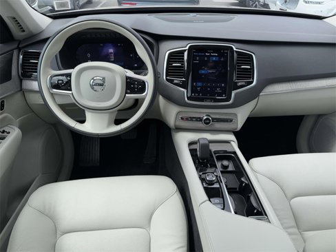 Used 2024 Volvo XC90 B6 Plus w/ Protection Package image 12