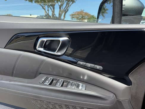 New 2026 Kia Carnival SX Prestige image 28