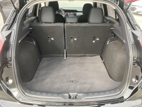 Used 2024 Nissan Kicks SV image 11