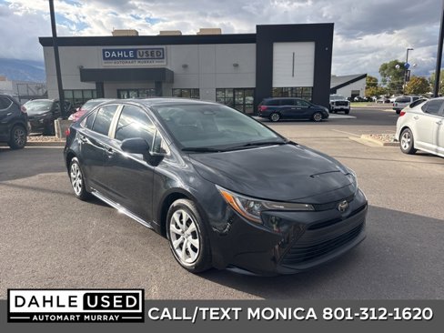 Used 2023 Toyota Corolla LE image 1